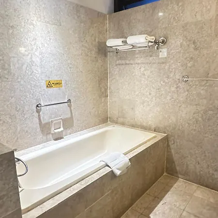 Peak Suites At Times Square Kuala Lumpur Exterior photo
