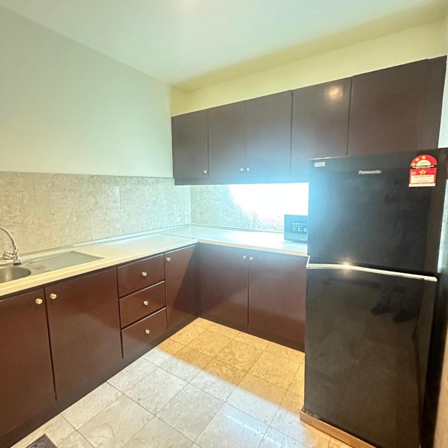 Peak At Times Square Apartment
